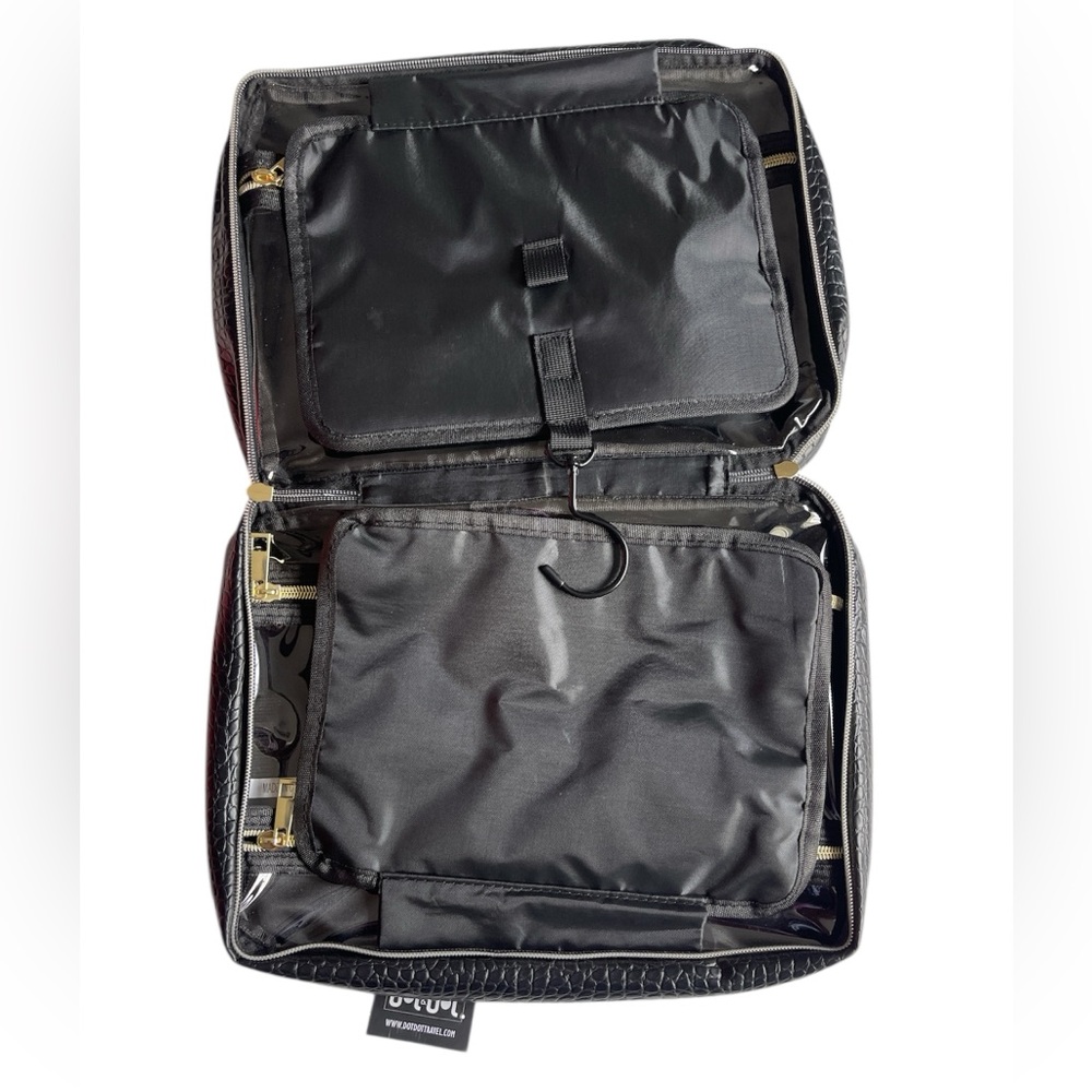 Dot & Dot Black Vegan Leather Travel Toiletry & Makeup Organizer Bag NWT - Picture 9 of 10